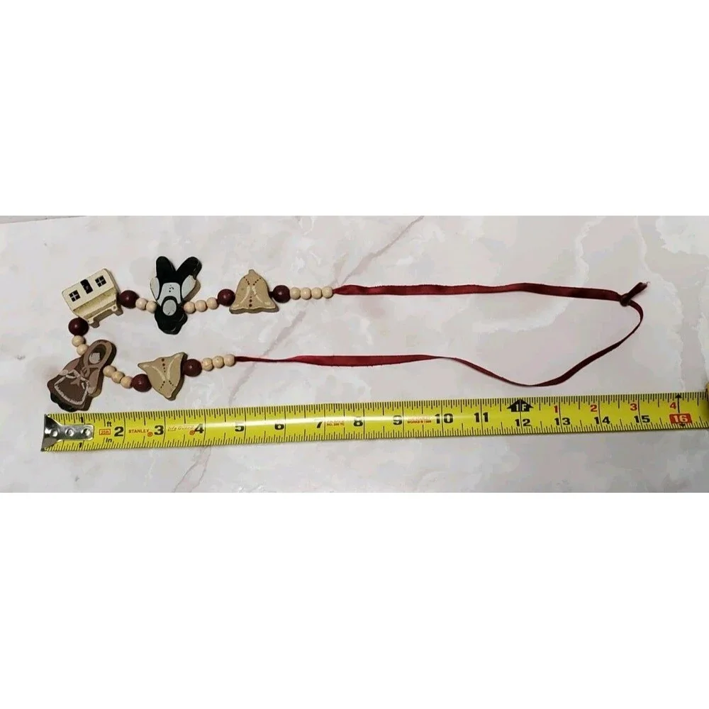 Hand-painted Estate Necklace Painted Wood Folk Holland Peasants, Cottage,Tulips